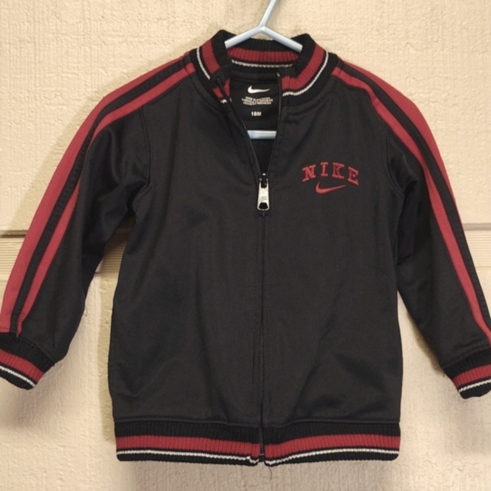 NIKE jacket 18m